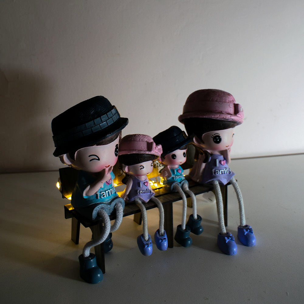 Figura Decorativa Familia en Banco de MDF Personalizable - Adorno Hogar