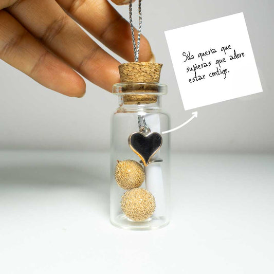 Mini botella de vidrio con mensaje personalizado y corazón dark