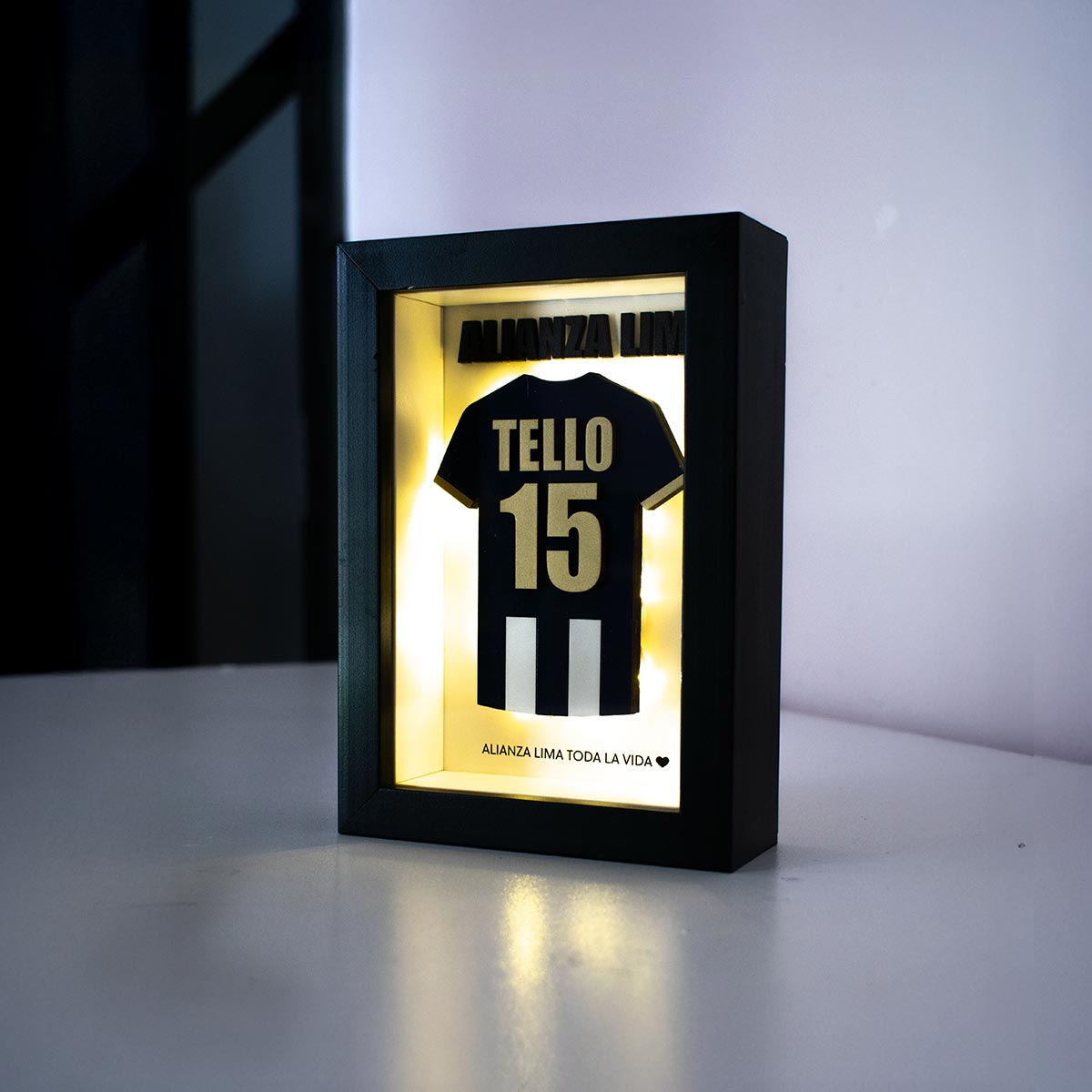 Shadowbox 3D Camiseta Alianza Lima con luz hada personalizado con nombre y número de camiseta 12x17cm