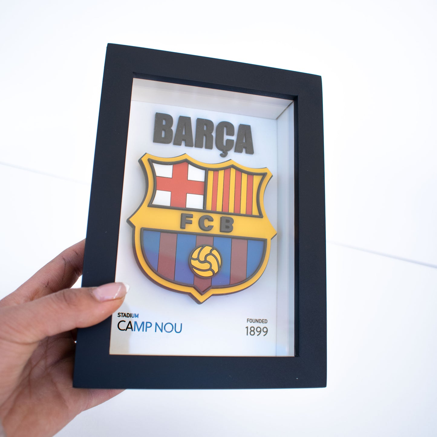 Pack shadow box 3D barcelona + llavero barcelona MDF