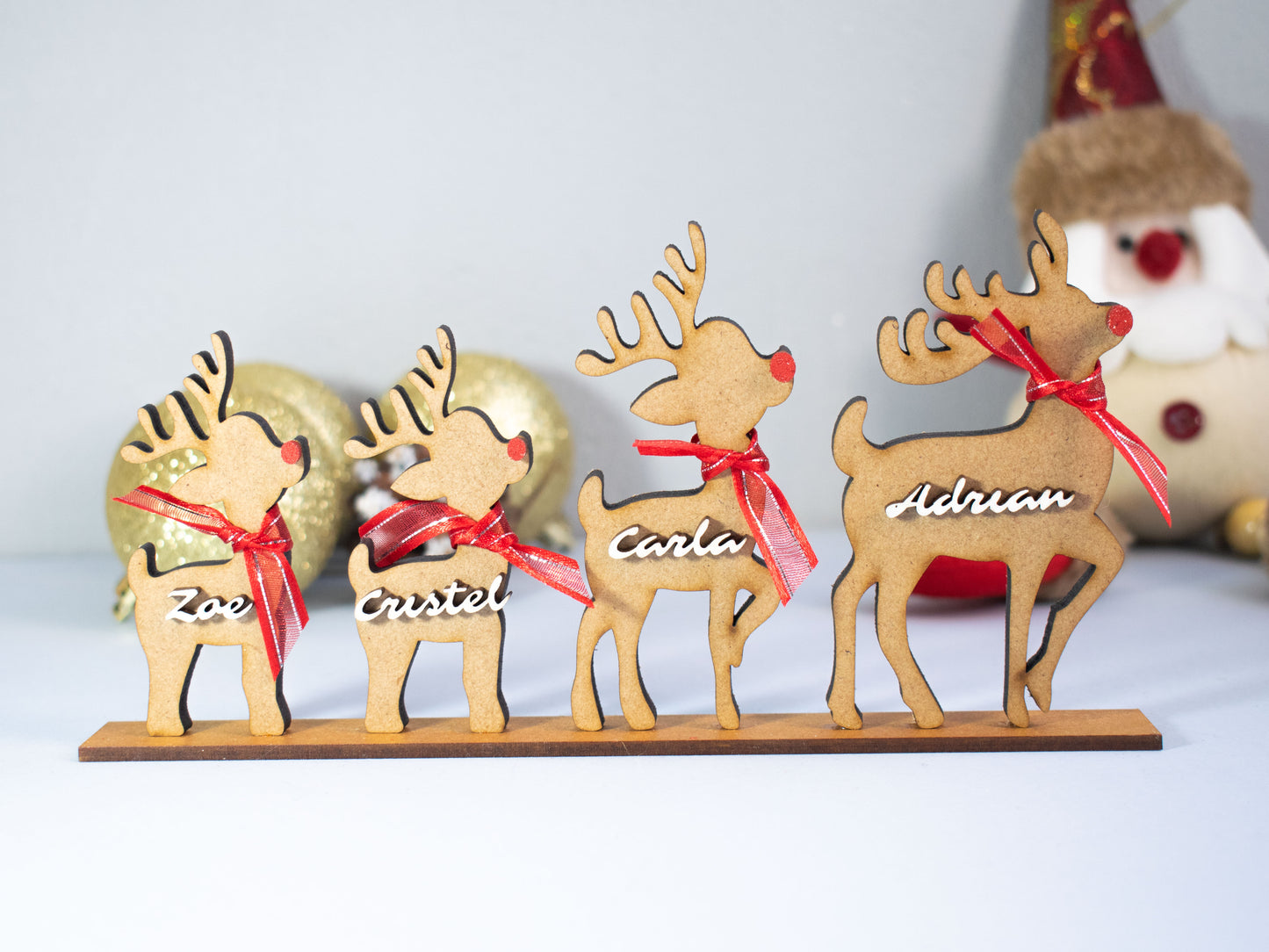 Renos de navidad en MDF personalizable con nombres de la familia