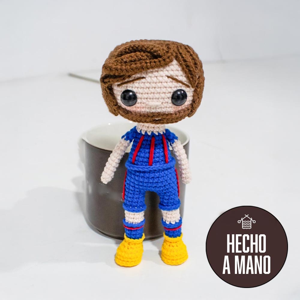Amigurumi tejido a mano Messi