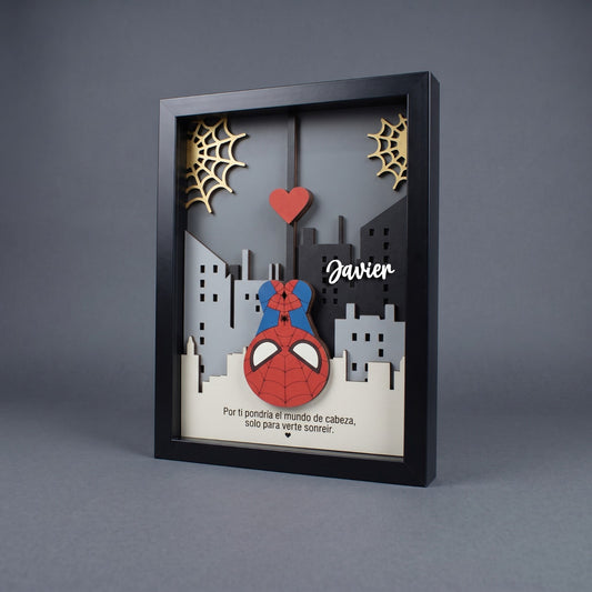Cuadro Personalizado - Figura de Héroe Arácnido con Nombres 20x25cm