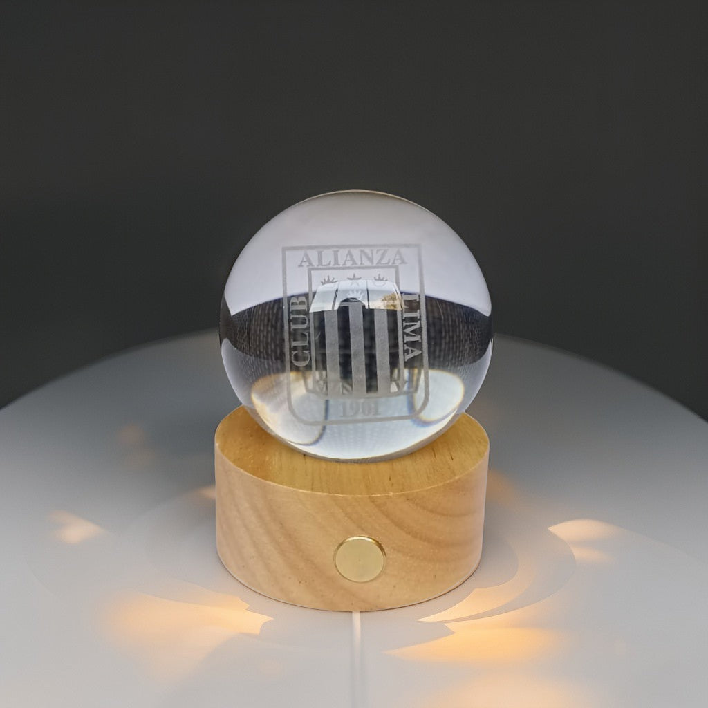 Cristal con luces esfera con logo de Alianza Lima