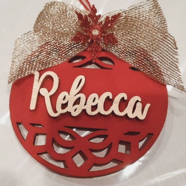 Bola de Navidad Personalizada en MDF con Nombre