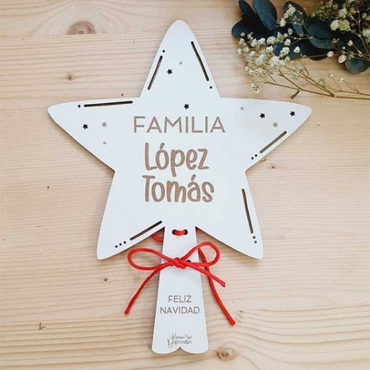 Estrella de Navidad Personalizada en MDF con Nombre de Familia