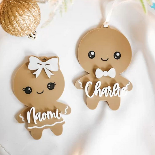 Set de 2 Muñecos Navideños en MDF Personalizados con Nombres