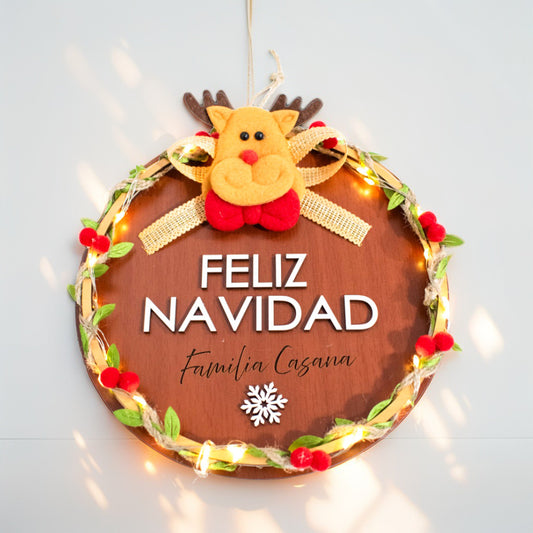 Corona para navidad con nombre de familia personalizada 30x30cm con luces LED