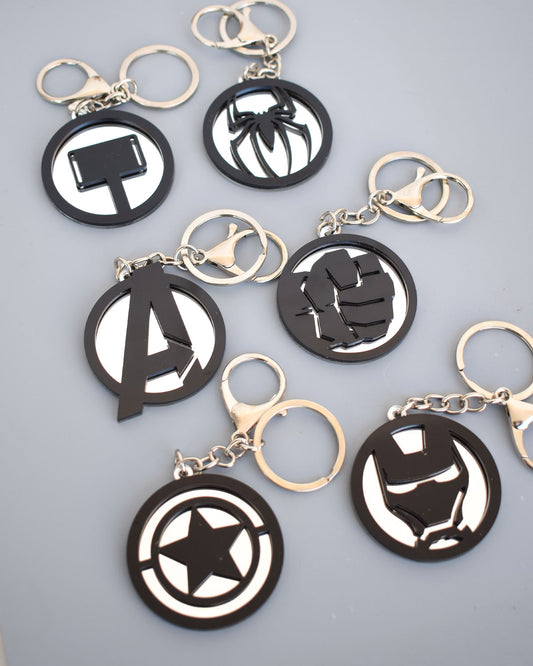 Set de llaveros avengers en acrílico x 6 unidades