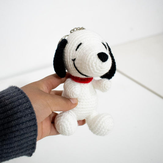 Snoopy tejido a mano Amigurumi 12x10cm